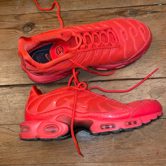 ladies nike tns